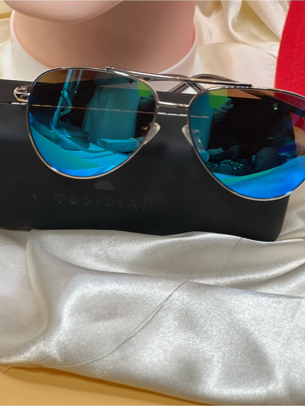 Blue Mirror Aviator Sunglasses - Stylish Metal Frame